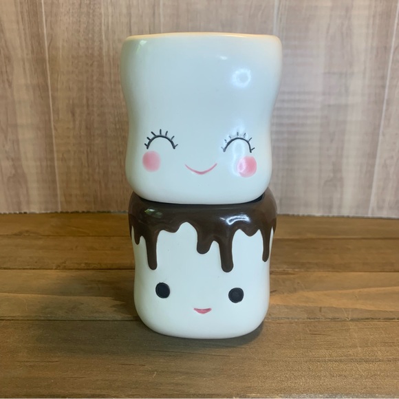Set Of 2 Small Miniature Marshmallow Shaped  Cups Mugs With Faces - Picture 9 of 9